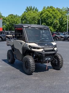 รถ Polaris Ranger UTV 4x4 รุ่น Limited Edition สีดำ ราคาประหยัด พร้อมเบาะนั่งภายใน คอนโซลกลาง และที่วางแก้ว - Product Image 4
