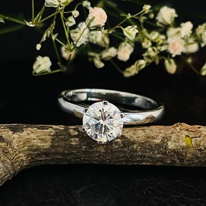 Bague de fiançailles solitaire en or massif 14 carats avec diamant Moissanite rond de 1.25 ct, bague en diamant solitaire Moissanite coupe ronde - Product Image 2