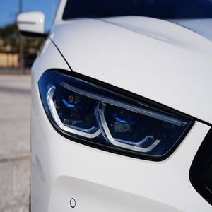 Coupé 840i xDrive 2023, 6 cylindres, transmission intégrale, pack M Sport Pro - Product Image 3