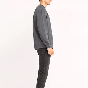 Sweatshirts en molleton avec logo personnalisé de qualité supérieure pour hommes Sweatshirts de haute qualité confortables durables et parfaits pour les commandes en gros - Product Image 3