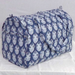 Bolsa de Viaje de Fin de Semana de Algodón de Lujo Casual con Estampado Azul de Le Souvenirs |   18x11x10 |   Cierre de cremallera |   Ecológico y Duradero |   Grande - Product Image 1