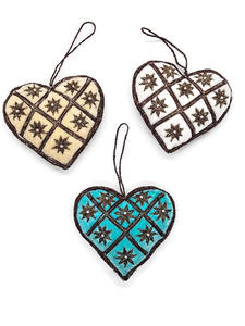 Ornements suspendus de Noël en forme d'étoile et de cœur personnalisés avec logo personnalisé Cadeau de décoration saisonnière pour la maison et le bureau Fabriqué en Inde - Product Image 3