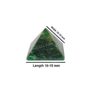 Pyramide en Aventurine Verte Feng Shui 10-15 mm Petit Cristal pour la Prospérité et l'Équilibre - Product Image 3