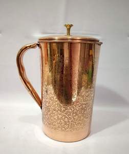 Jarra de agua de cobre de inspiración vintage de gran capacidad con construcción duradera y una estética clásica para cualquier cocina - Product Image 3