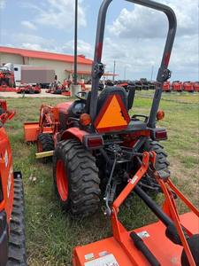 Tracteur agricole compact 4x4 B2301HSD 2016 - Moteur 23 CV, pompe et roulement, haute productivité, polyvalent pour l'agriculture - Product Image 6