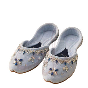 Chaussures Khussa pour femmes en tissu velours antidérapant avec semelle antidérapante, couleur et taille personnalisables, chaussures de haute qualité, vente directe d'usine - Product Image 2