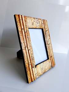 Décoration intérieure sophistiquée avec cadre photo aux accents de nacre uniques - Product Image 3