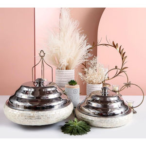 Plat de service en nacre au design unique Ensemble de 3 couvercles en or pour la maison et les ustensiles de cuisine - Product Image 4