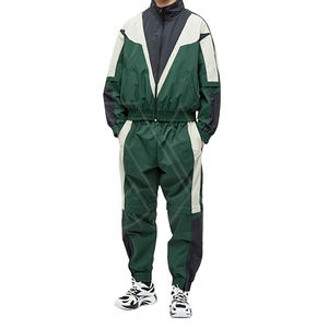 2024 personalizado Casual rompevientos en blanco chándal Jogging conjunto Cargo deporte diseñar su propio poliéster hombres chándal conjunto - Product Image 1