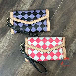 Pochette à main en cuir à carreaux faite à la main sur mesure, cuir véritable de haute qualité, organiseur de cartes de crédit, long portefeuille pour femmes - Product Image 1