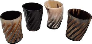 Ensemble de 4 gobelets à bière en forme de corne naturelle Viking verres en plastique de taille moyenne de qualité supérieure pour événements et célébrations - Product Image 5