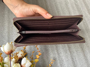 Pochette en cuir usiné à fleurs gaufrées de style occidental sac à main conçu pour femmes vente chaude pochette à la mode en cuir usiné de taille compacte - Product Image 6