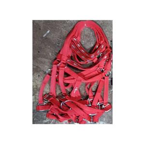 Licou en nylon de couleur rouge et noire de qualité supérieure durable pour chevaux Taille et couleur personnalisées disponibles Fabricant de gros - Product Image 3