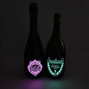 زجاجة نبيذ مخصصة مضيئة بعلامة على شكل حرف EL بحافة شمبانيا