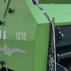 Mini tracteur de haute qualité avec presse à balles rondes, moteur et fonctionnement automatique, directement de l'usine - Product Image 5