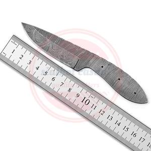 Couteau à lame vierge fait à la main sur mesure Couteau à lames vierges professionnel en acier damas - Product Image 4