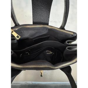 Borsa a mano strutturata in vera pelle di doppio strato Art. 26015 Prodotto in Italia - Product Image 4