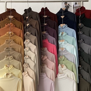 Cardigan court personnalisé pour femme, 52 % acrylique / 28 % nylon / 20 % polyester, manches courtes ou longues, fermeture éclair sur le devant, décontracté, coupe carrée - Product Image 2