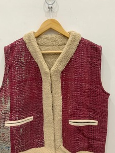 Gilet Afghan Marron Kantha Rouge Gilet en Fausse Fourrure Boho Vegan Brodé Taille Manteau Patchwork Quilt Vest - Product Image 2