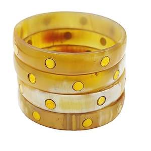 Brazalete Apilable Ecológico Estilo Amor, Hecho de Cuerno Natural con Detalles de Latón, Pulido a Mano, Joyería de Moda - Product Image 1
