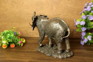 Statue d'éléphant africain en polyrésine faite à la main Nirmala, figurine en bronze pour la décoration de table à la maison, origine Rajasthan - Product Image 4