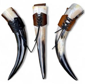 Support de support de klaxon à boire Buffalo Viking de qualité supérieure Corne de vache polie avec ceinture en cuir Style animal - Product Image 1