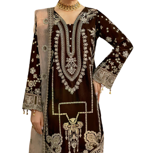 Vestido de terciopelo de lujo de diseño único hecho a mano bordado profesional fiesta o boda elegante vestido de terciopelo ropa de invierno nupcial - Product Image 1