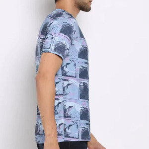 T-shirt élégant personnalisé avec impression par sublimation en tissu léger et décontracté avec col rond pour homme - Product Image 2