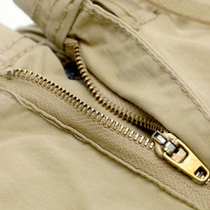 Short cargo pour homme en gros Short de plage multi-poches en coton de meilleure qualité pour homme Séchage rapide Respirant avec taille et logo personnalisés - Product Image 3