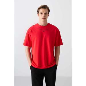 เสื้อยืดคอกลมโอเวอร์ไซส์พิมพ์ลายสำหรับผู้ชาย Tommylife Wholesale รุ่น 88343 สีดำ - FIESTA - Product Image 6
