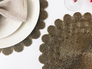 Set de table brodé à la main avec des perles et des sequins, fabriqué en Inde - Product Image 5