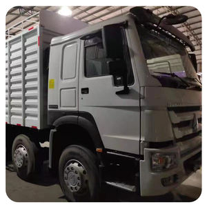 Gebruikt zware vrachtwagen te koop: hoogwaardige <span class=keywords><strong>12</strong></span> tons <span class=keywords><strong>12</strong></span>-wiel 8x4 diesel boxtruck met 4HK1 motor, linksgestuurd. - Product Image 1