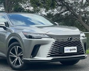 Lexus RX 300 SUV 2024, Motor de Aspiración Natural, Transmisión Automática, Control de Crucero, Superventas - Product Image 2