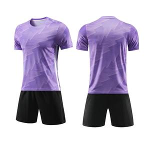 Uniformes de fútbol deportivos más vendidos, uniformes de fútbol con logotipo personalizado liso Simple morado y negro - Product Image 1