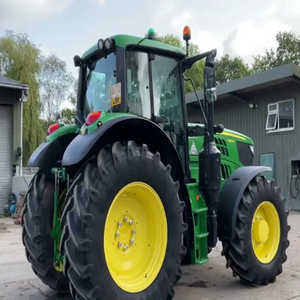 Tracteur agricole d'occasion à faible kilométrage, prêt pour le travail sur le terrain - Product Image 5