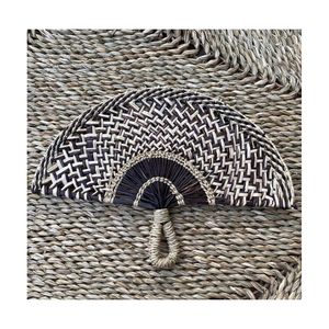 Ventilateur à main en paille fait à la main écologique ventilateur de carex naturel traditionnel vietnamien artisanat ventilateur de refroidissement exportation en gros - Product Image 4