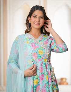 Georgette Anarkali con trabajo de bordado de plata Jari para el yugo Bordado de hilo fino que parece rico y elegante un perfecto - Product Image 1