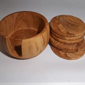 Ensemble de sous-verres en bois haut de gamme pour maisons élégantes sous-verres en noyer par l'artisanat du croissant - Product Image 3