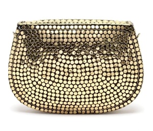 Bolso de mano de metal con logotipo personalizado para mujer, monedero con tachuelas doradas y correas de cadena, también personalizado para bolso de mano de mujer - Product Image 5