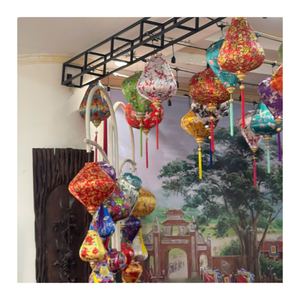 Linternas de seda decorativas de Vietnam Linternas de bambú Premium hechas a mano Venta al por mayor Exportación Linternas de seda a granel Suministro - Product Image 5