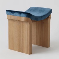 Repose-pieds ottoman en velours tendance avec pieds en bois pour salon, rembourré et capitonné en forme de navire