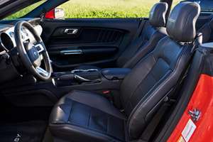 Ford Mustang Shelby GT Cabriolet d'occasion de 2016, 34 800 miles, 1 propriétaire en Californie, Coyote V8, Orange Compétition - Product Image 5