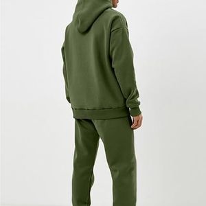 Conjunto Deportivo de Dos Piezas con Logotipo Personalizado, Pantalones Joggers y Chaqueta Cortavientos para Hombre, 100% Algodón - Product Image 2