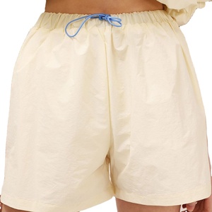 Conjunto de chaqueta y pantalones cortos cortavientos para mujer, ropa de calle ligera de dos piezas, traje deportivo impermeable con logotipo personalizado 2026 - Product Image 5