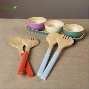 Ensemble de vaisselle en bambou classique et durable avec finition polie miroir plaqué or rose, cuillères à dîner et à salade durables - Product Image 2