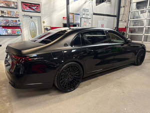 MERCEDES-BENZ MAYBACH S 580 SEDAN 4MATIC 2021 d'occasion, faible kilométrage, noir - Product Image 5