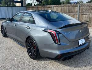 Cadillac CT4 V-Series Blackwing Sedan 4D d'occasion propre, année 2022 - Product Image 5