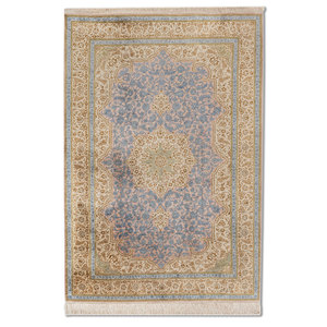 Tapis en soie noués à la main Gulmarg Ivory pour la maison - Motif médaillon rectangulaire en viscose pour adolescents, idéal pour salon et couloir - Product Image 1