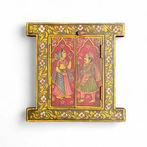 หน้าต่างไม้เพ้นท์ลายด้วยมือในสไตล์ดั้งเดิม - Product Image 1