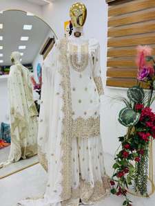 Presentación de nuevos trajes de fiesta de diseñador Vichitra Silk Heavy Sequence bordado Top y Sharara con Dupatta Designer Traje de 3 piezas - Product Image 4